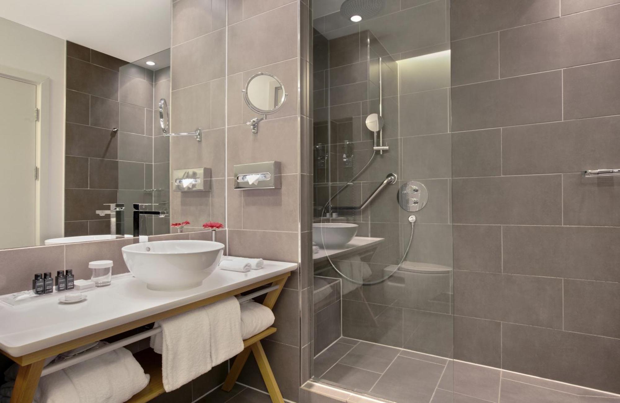 Hotel Berlin Potsdamer Platz By Leonardo Hotels Bagian luar foto