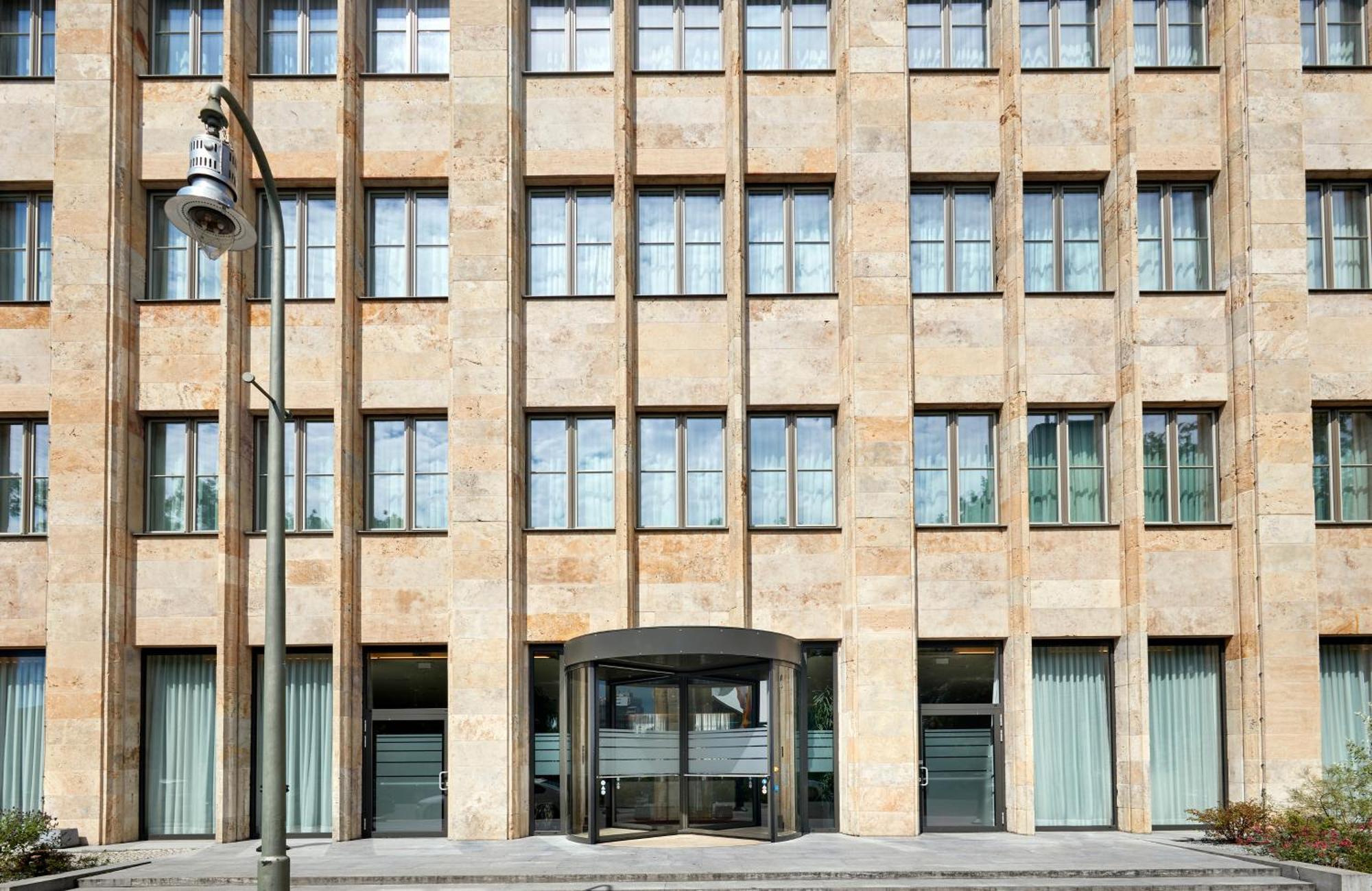 Hotel Berlin Potsdamer Platz By Leonardo Hotels Bagian luar foto