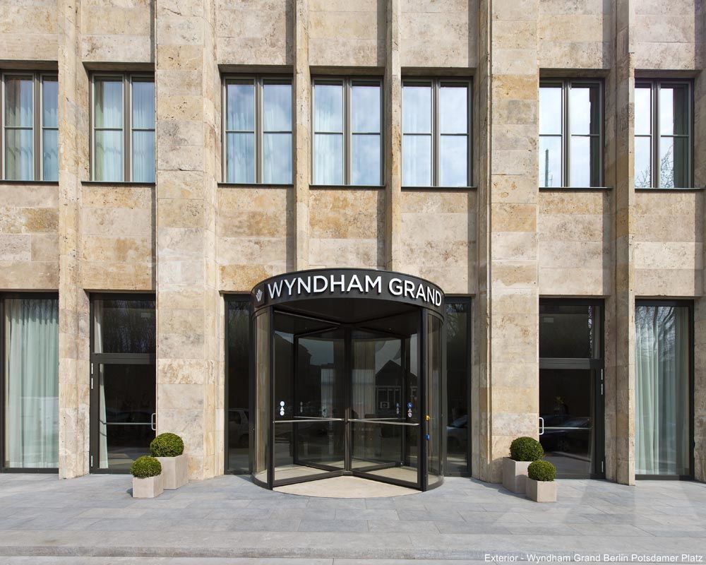 Hotel Berlin Potsdamer Platz By Leonardo Hotels Bagian luar foto