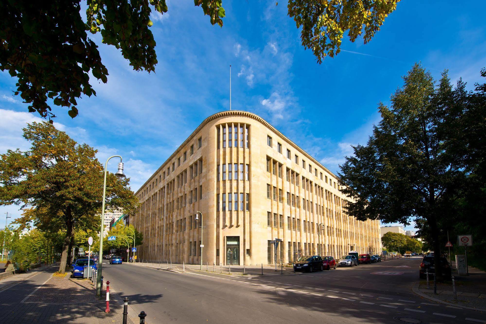Hotel Berlin Potsdamer Platz By Leonardo Hotels Bagian luar foto