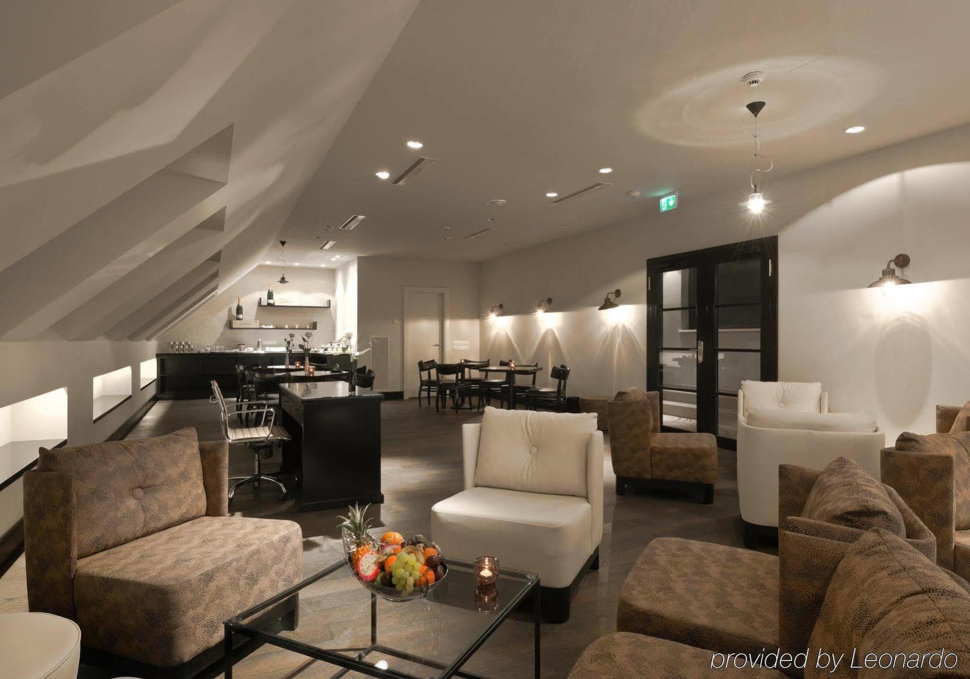 Hotel Berlin Potsdamer Platz By Leonardo Hotels Bagian luar foto