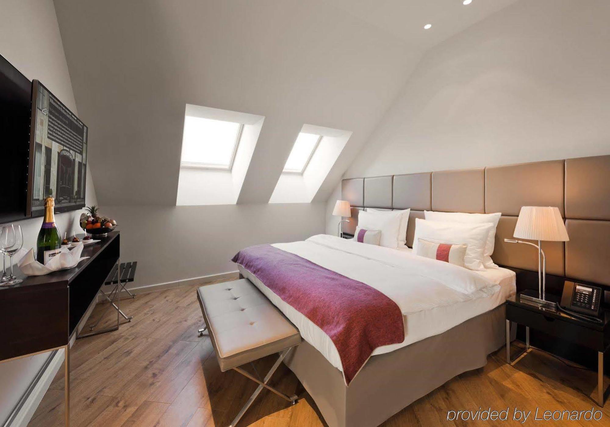 Hotel Berlin Potsdamer Platz By Leonardo Hotels Bagian luar foto